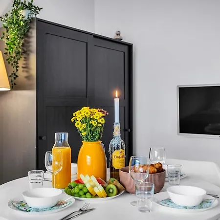Apartament Design District W King Bed, Netflix, Tram And Bus Nearby